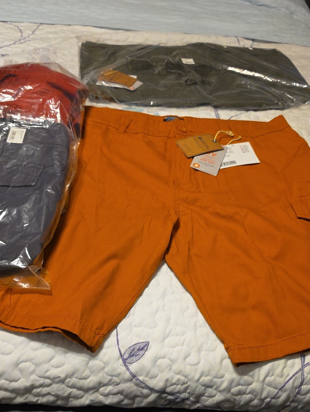 NEW WITH TAGS - Size 38" Waist Men's Casual Cotton Shorts - 4 Pair